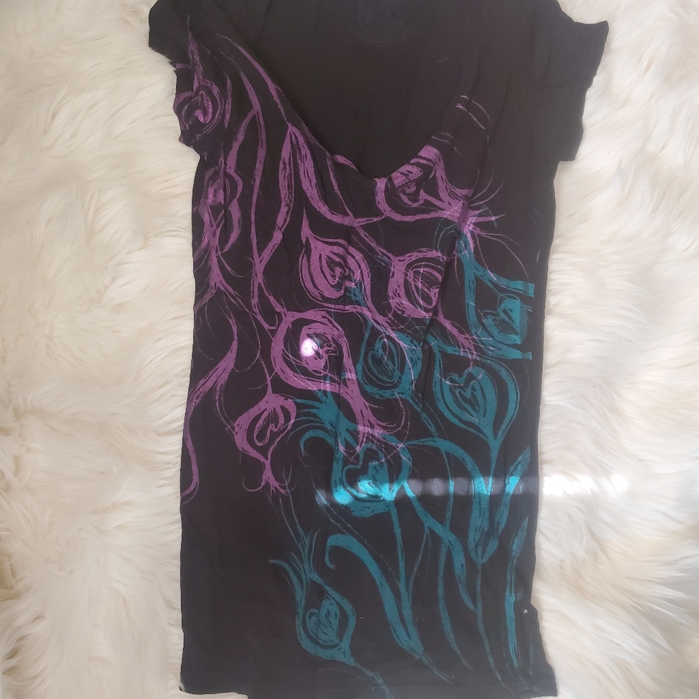 Stranded Design Tee